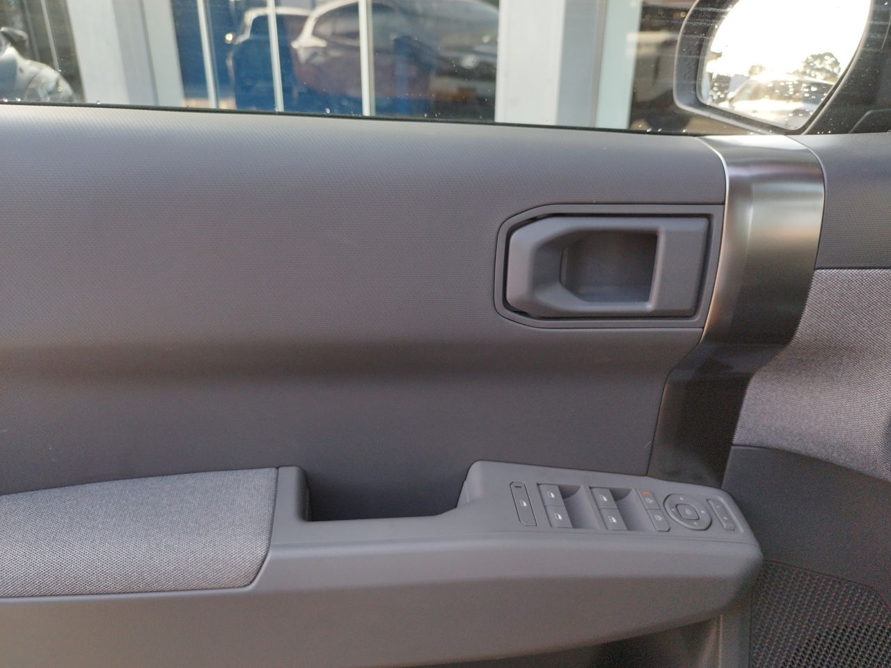 Kia EV3 BEV 81KWH 150KW AIR AUTO 204 5P - Foto 2