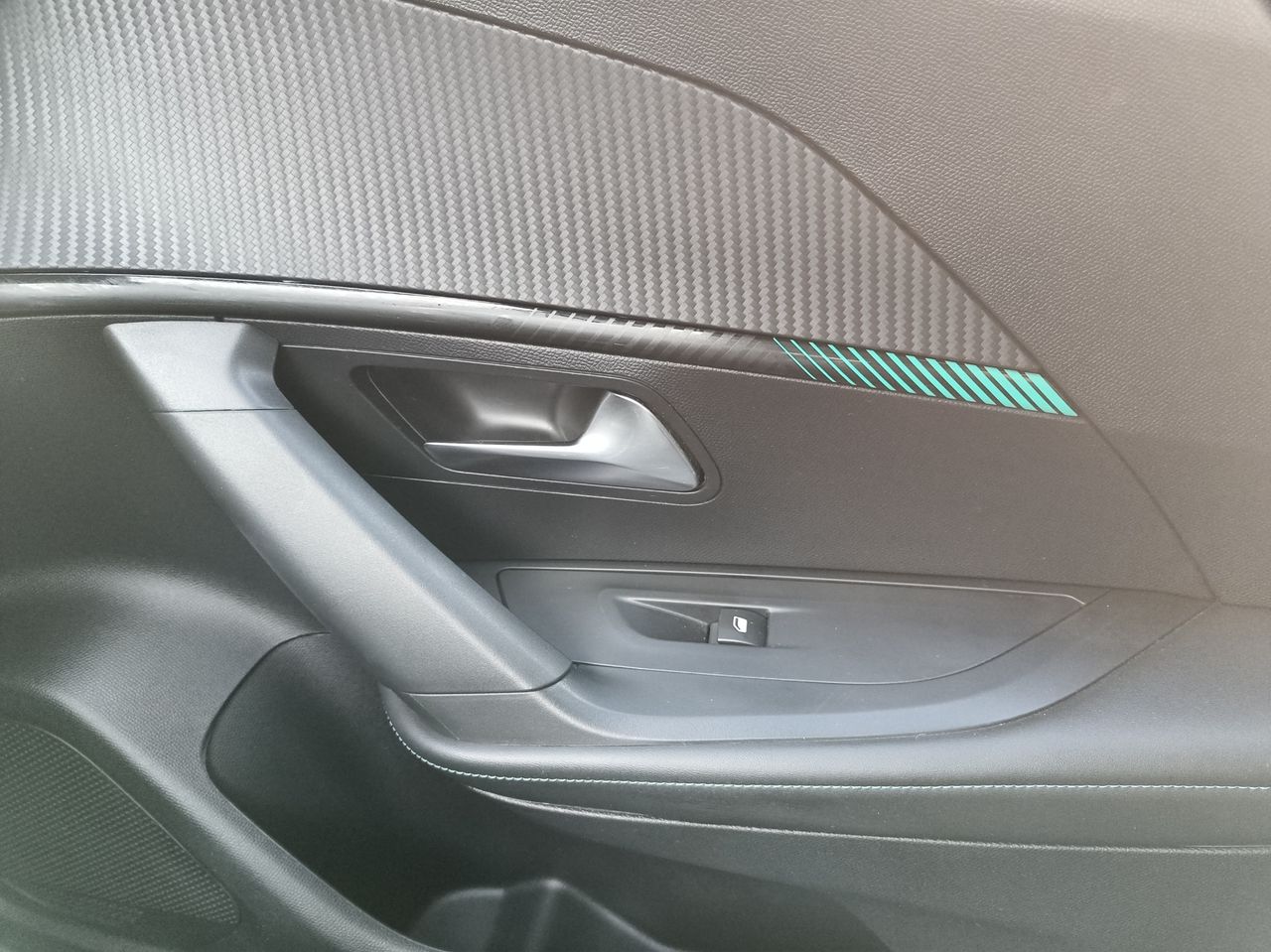 Peugeot 2008 1.2 TURBO 130 S&S ALLURE PACK 130 5P - Foto 2