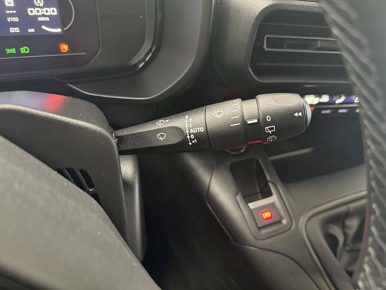 Opel Combo Cargo  100 Cv 1.5 Td S/S MT6 €6.4 - - Foto 2