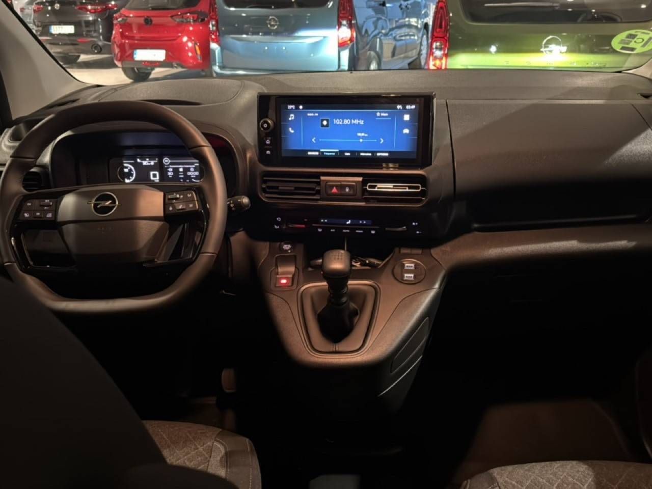 Opel Combo Cargo  100 Cv 1.5 Td S/S MT6 €6.4 - - Foto 2