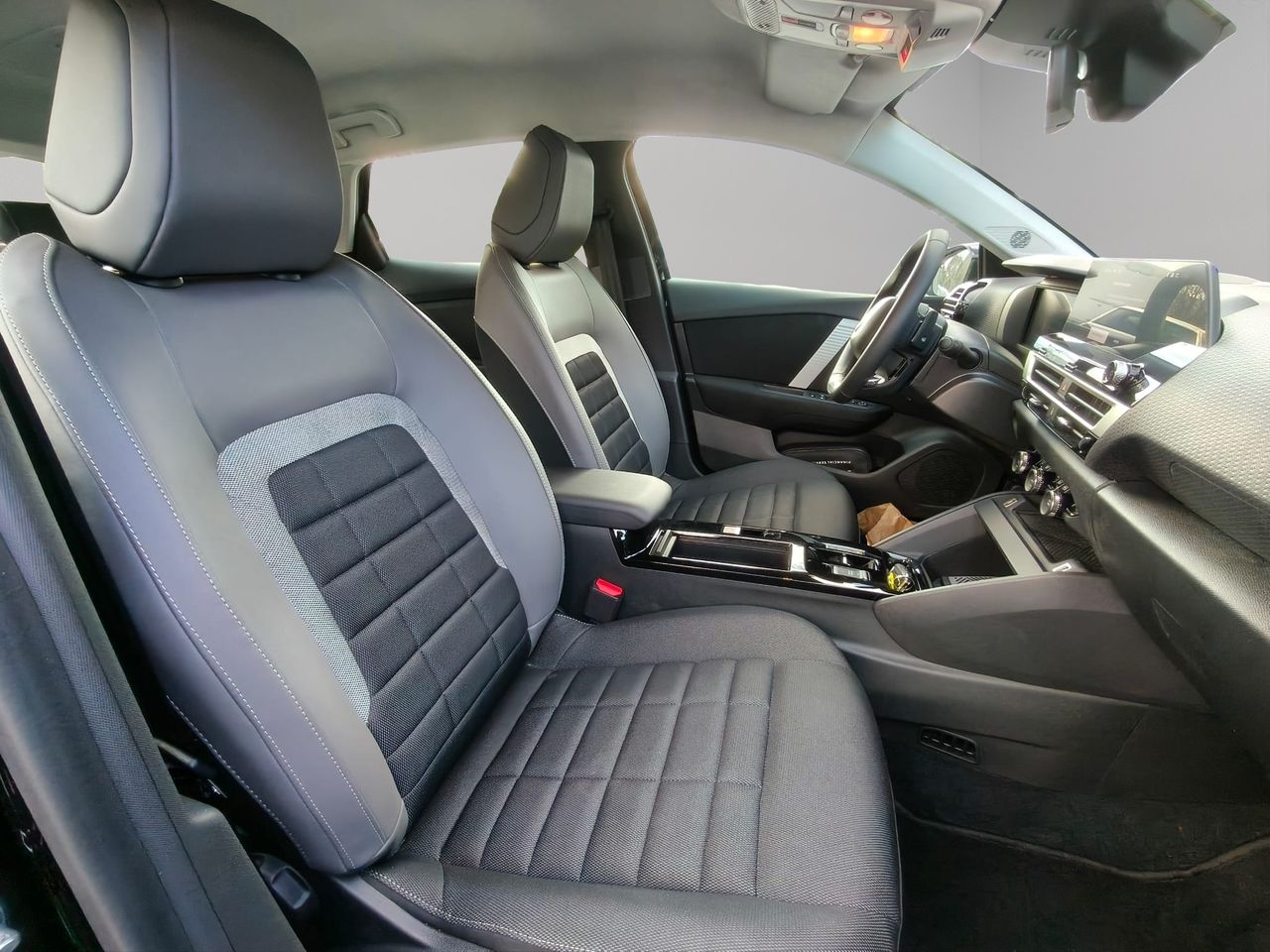 Citroën C4 1.2 HYBRID MHEV 145 EDCS6 BUSINESS EDIT 145 5P - Foto 2