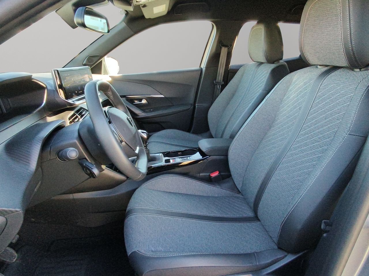 Peugeot 2008 1.2 PURETECH 100 S&S ALLURE 100 5P - Foto 2