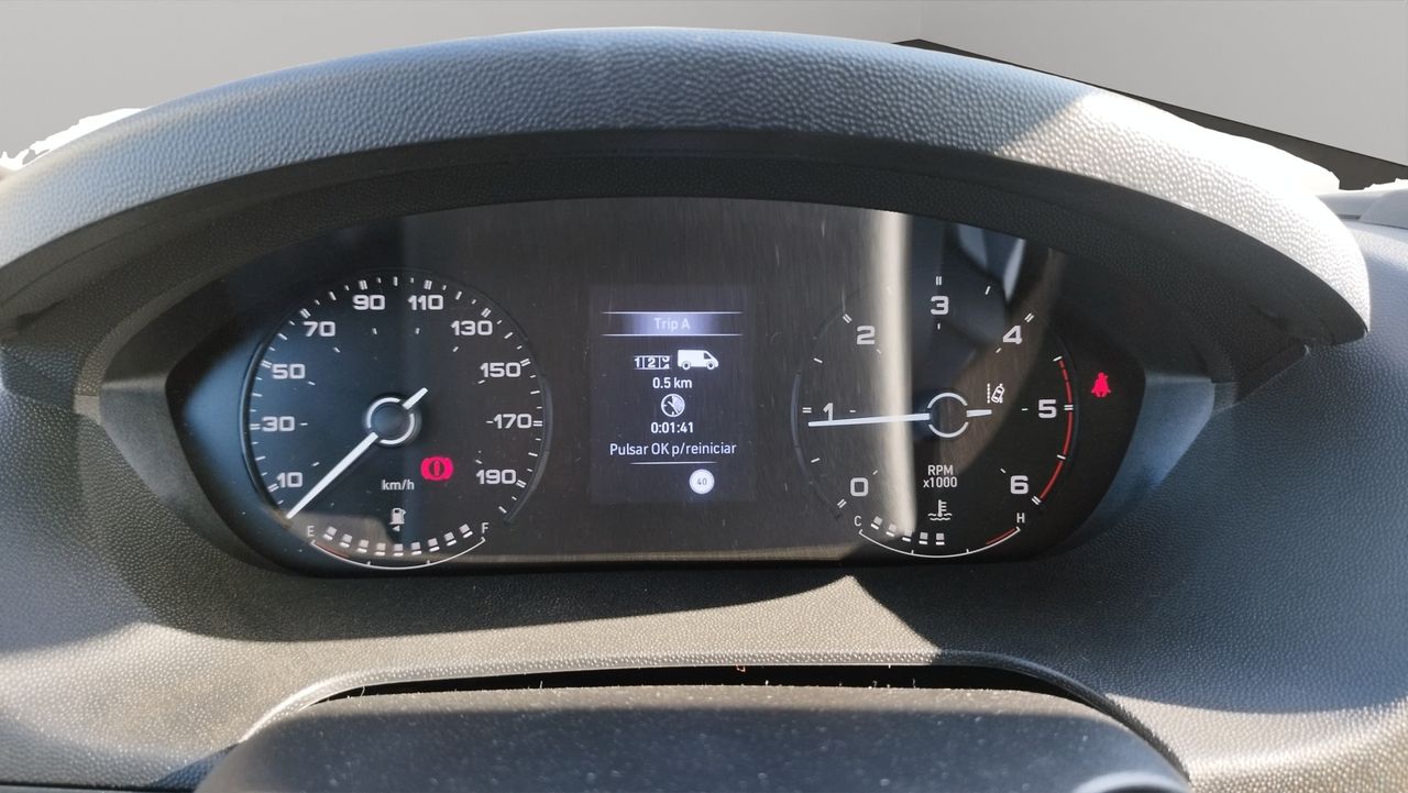 Citroën Jumper 2.2 BHDI 103KW L3H2 3.5T 140 4P - Foto 2