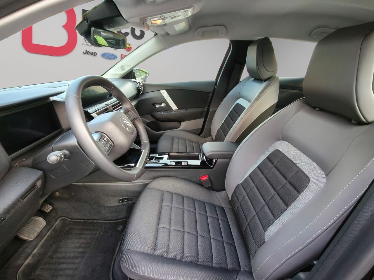 Citroën C4 1.2 HYBRID MHEV 136 EDCS6 BUSINESS ED 136 5P - Foto 2