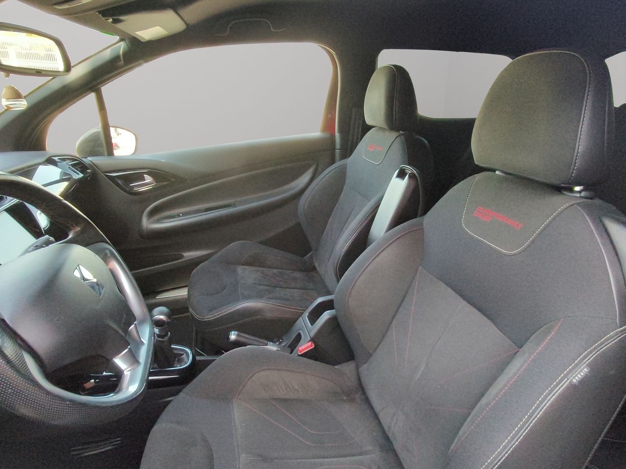 DS DS 3 1.2 TURBO PERFORMANCE LINE 110 3P - Foto 2