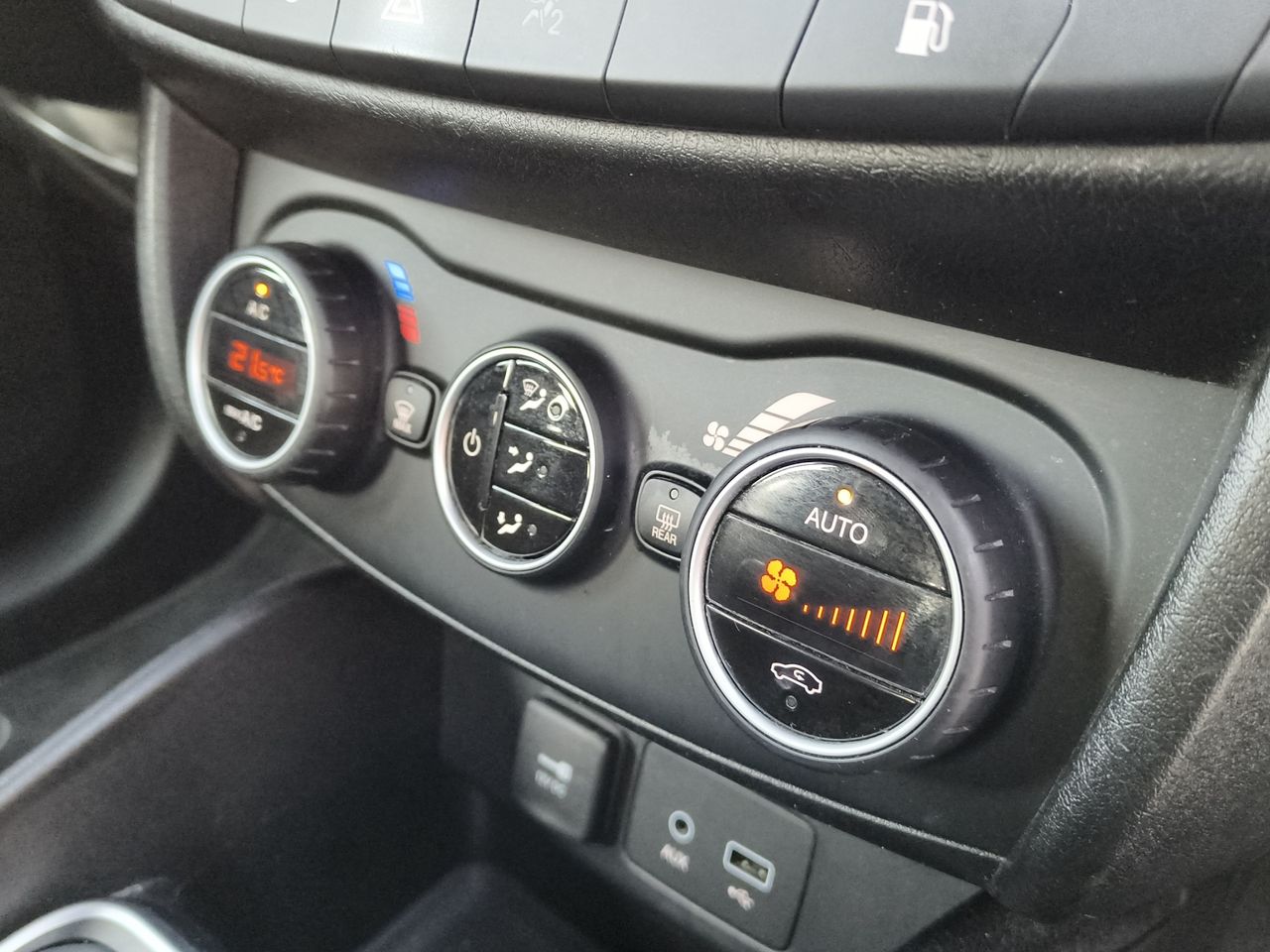 Fiat Tipo 1.4 T-JET LPG LOUNGE 120 5P - Foto 2