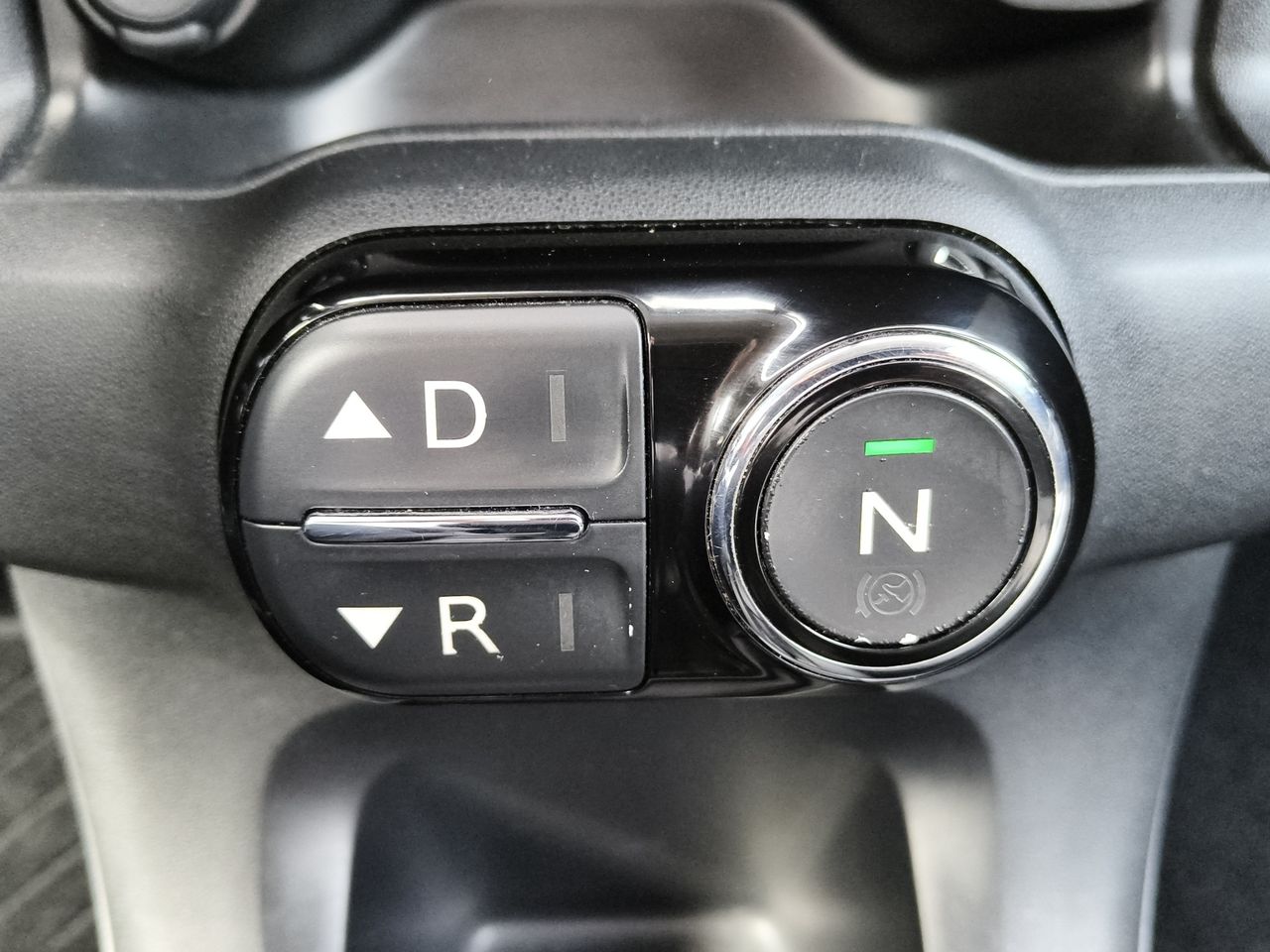 Citroën C4 Cactus 1.2 TURBO 60KW ETG6 FEEL EDITION 82 5P - Foto 2