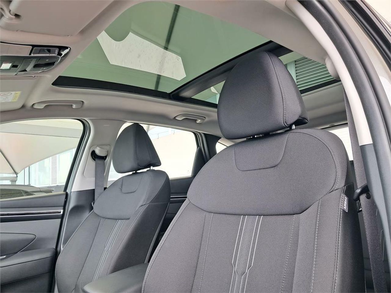 Hyundai Tucson 1.6 TGDI 110kW (150CV) 48V Maxx Sky - foto 11