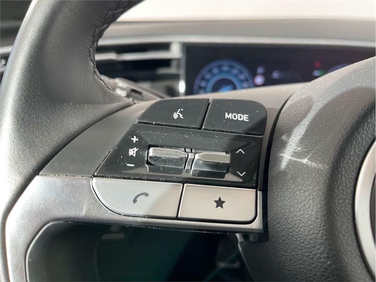 Hyundai Tucson 1.6 TGDI 169kW HEV Tecno Sky Auto - foto 7