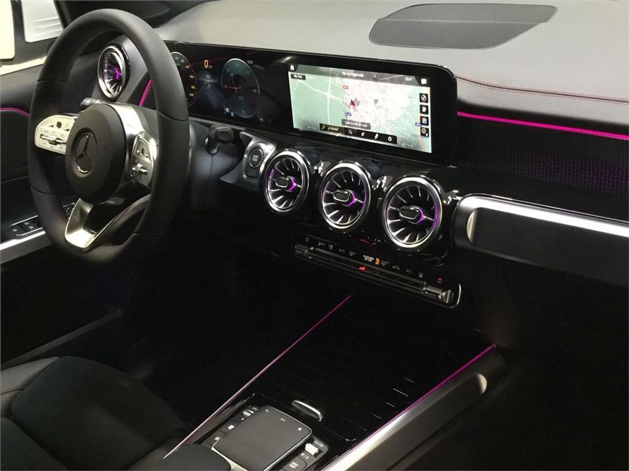 Mercedes EQB EQB 250+ - foto 10