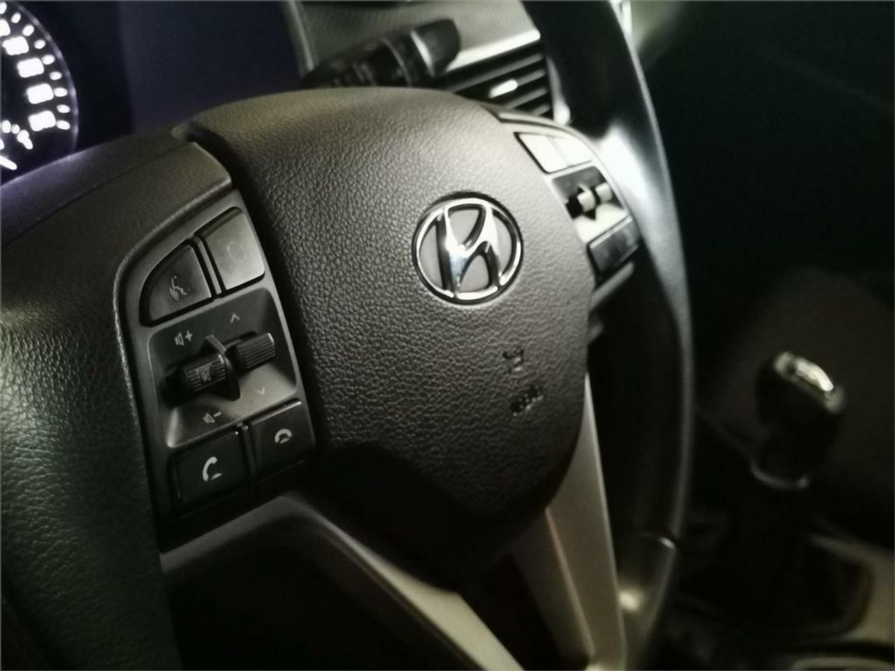 Hyundai Tucson 1.6 CRDI 85kW (116CV) 48V SLE 4X2 - foto 7