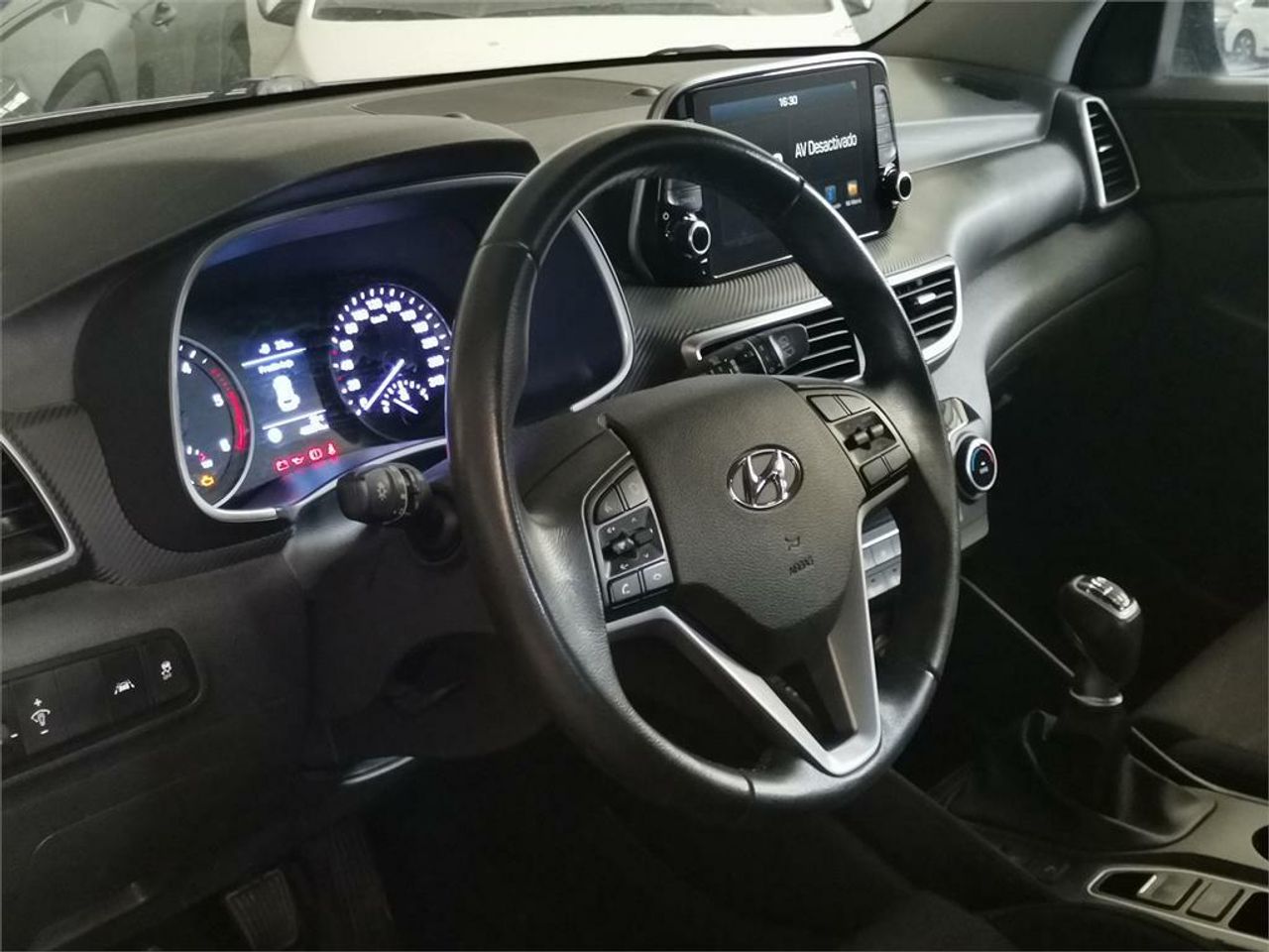 Hyundai Tucson 1.6 CRDI 85kW (116CV) 48V SLE Sky 4X2 - foto 6