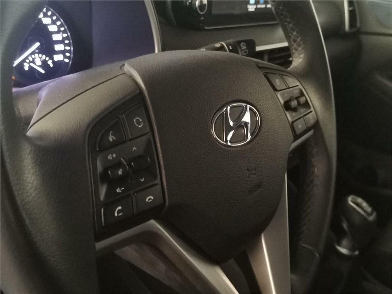 Hyundai Tucson 1.6 CRDI 85kW (116CV) 48V SLE Sky 4X2 - foto 6