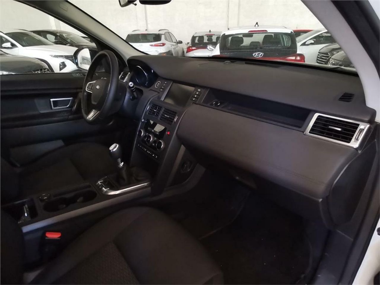 Land-Rover Discovery Sport 2.0L TD4 110kW (150CV) 4x4 HSE - foto 13