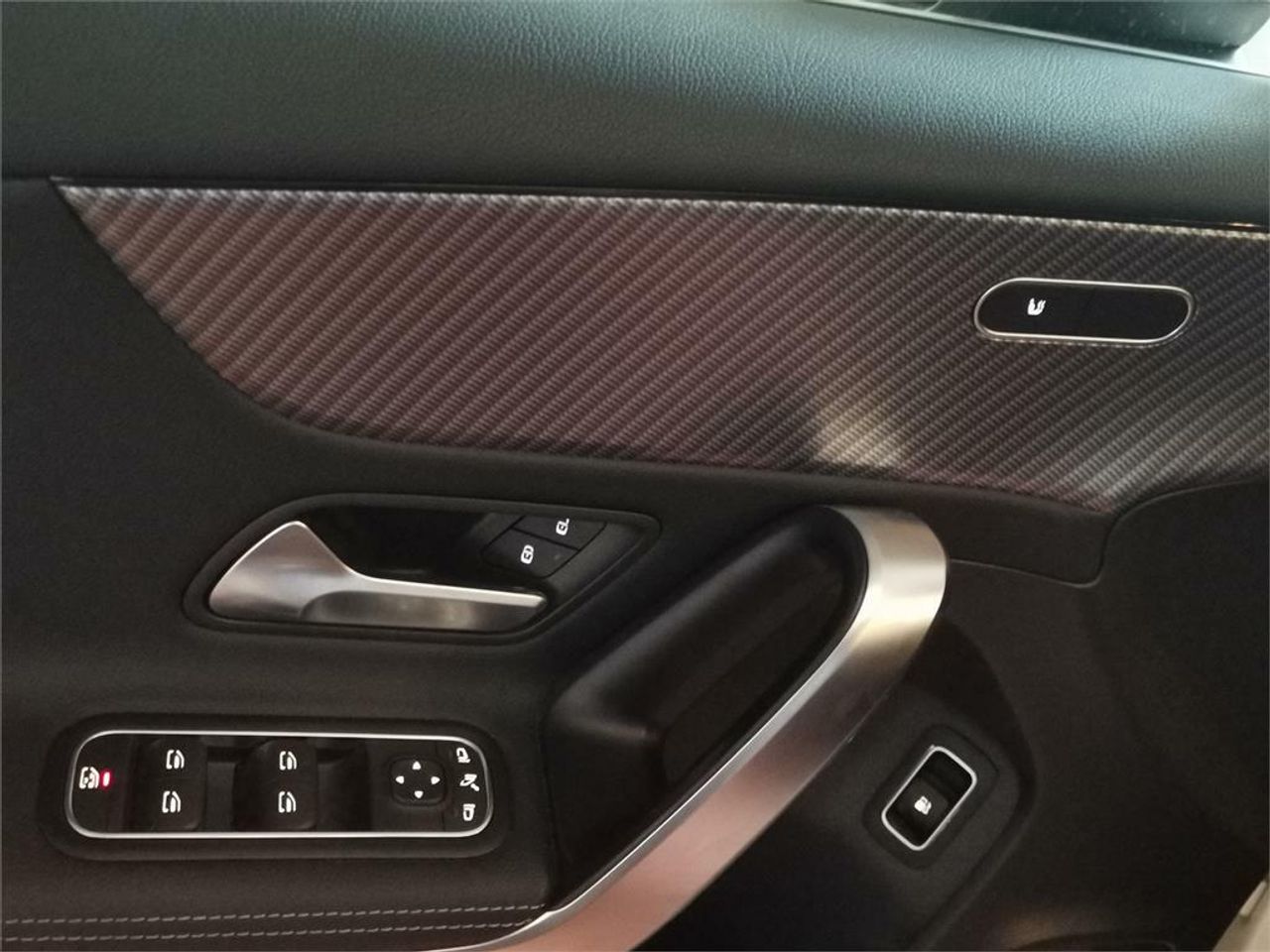 Mercedes Clase A 250 e - foto 11