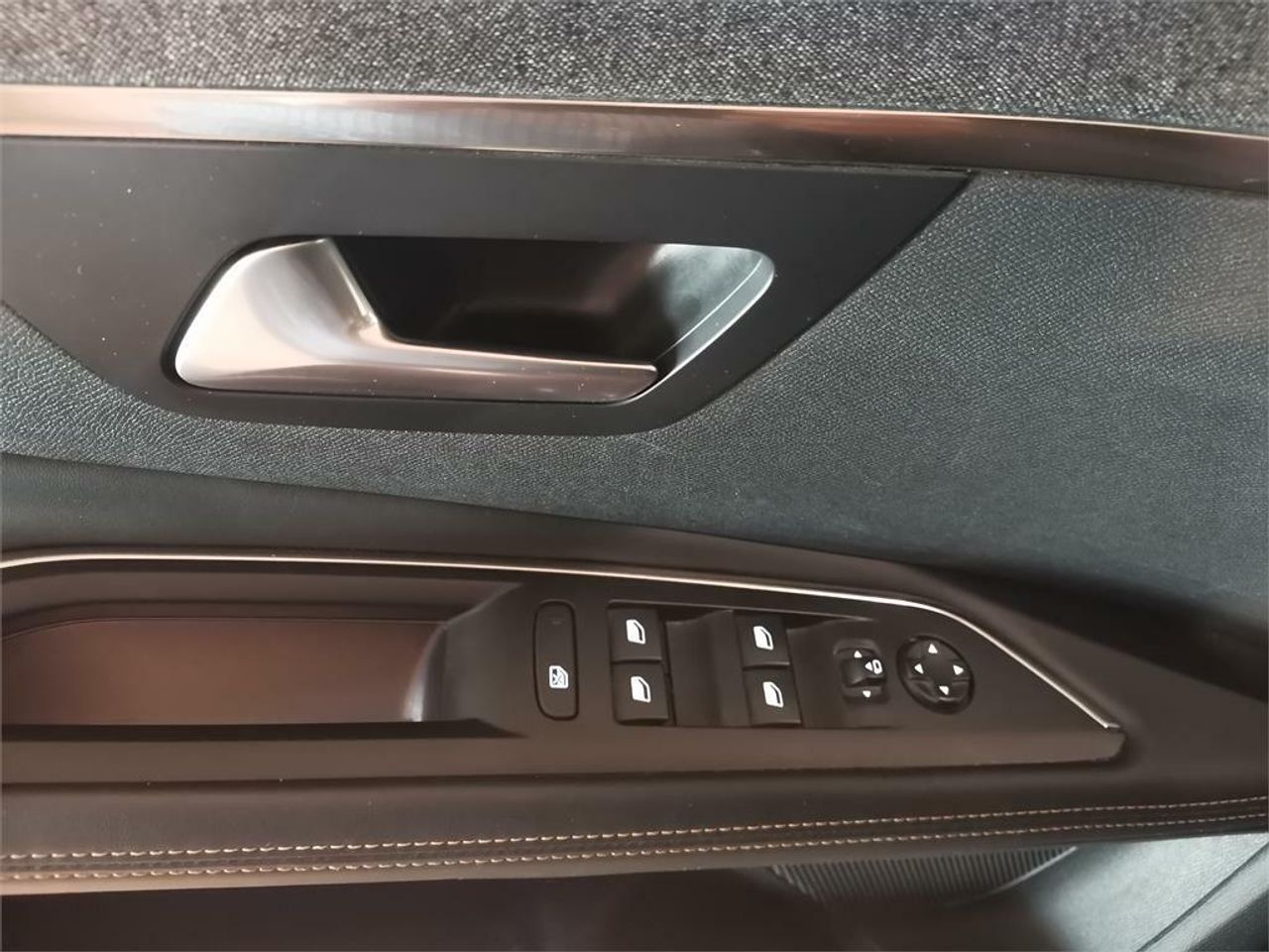 Peugeot 3008 1.2 PURETECH 96KW (130CV) GT LINE S&S - foto 8