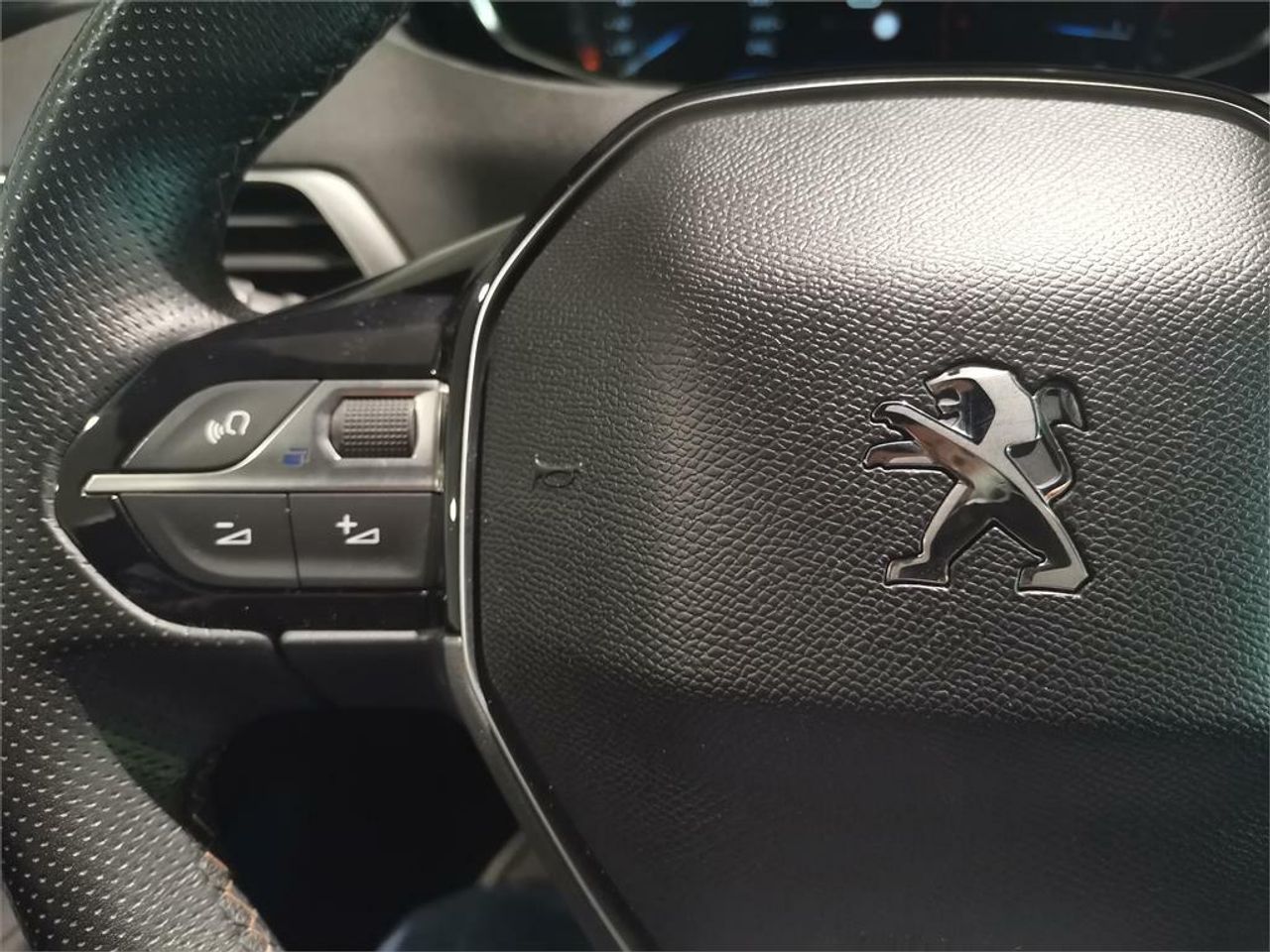 Peugeot 3008 1.2 PURETECH 96KW (130CV) GT LINE S&S - foto 23