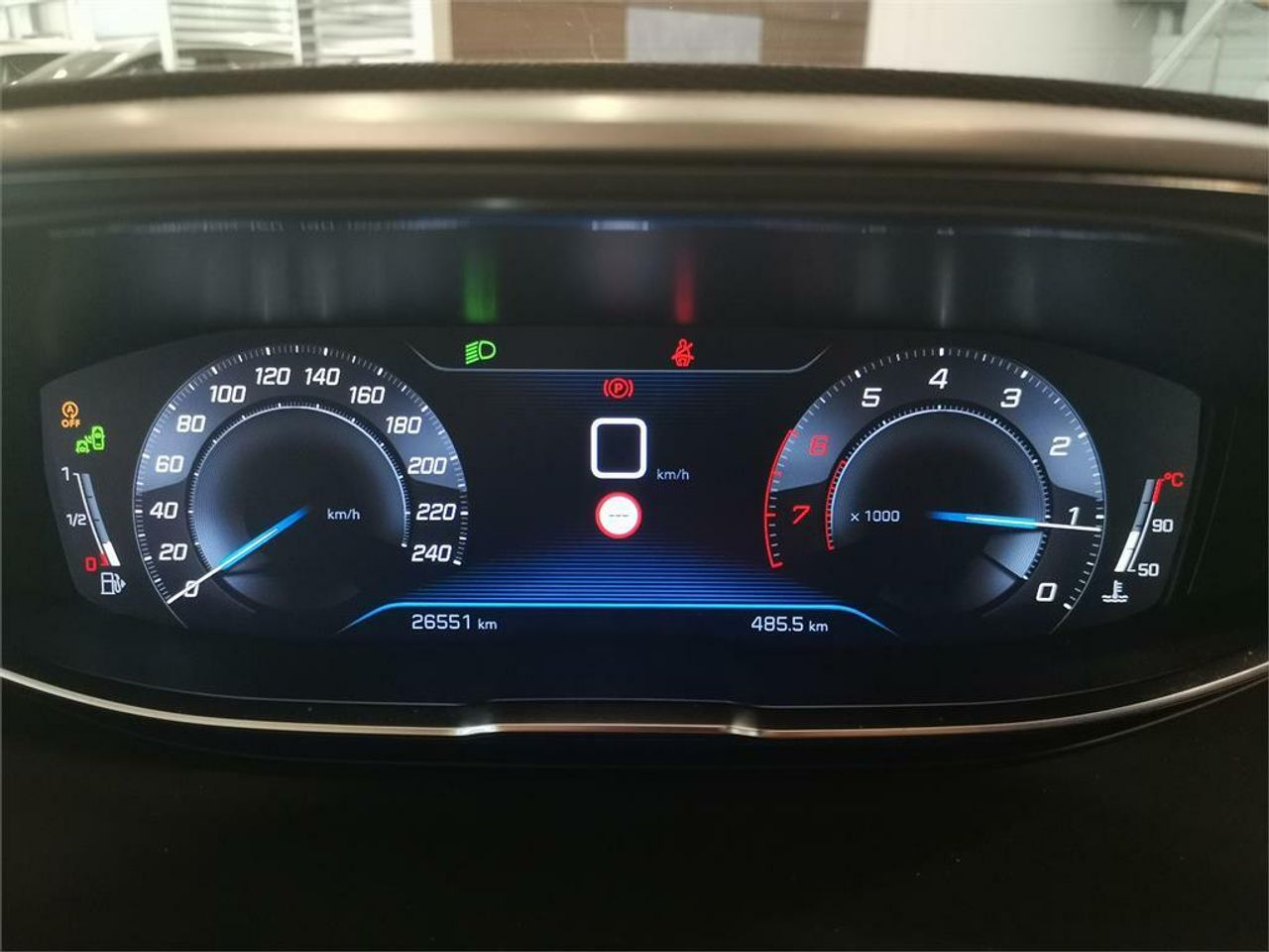 Peugeot 5008 Allure 1.2L PureTech 96kW (130CV) EAT8 - foto 16