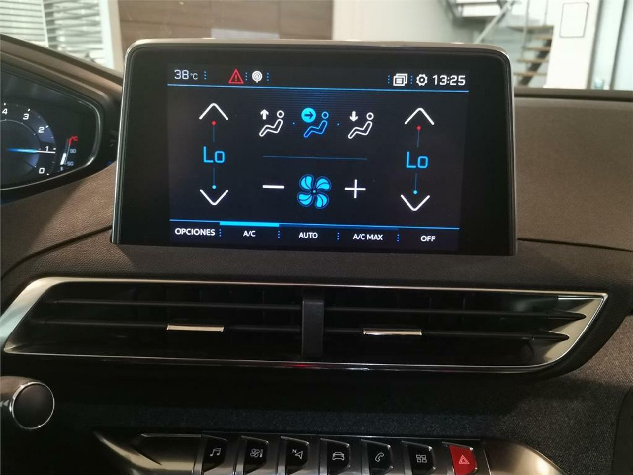 Peugeot 5008 Allure 1.2L PureTech 96kW (130CV) EAT8 - foto 12