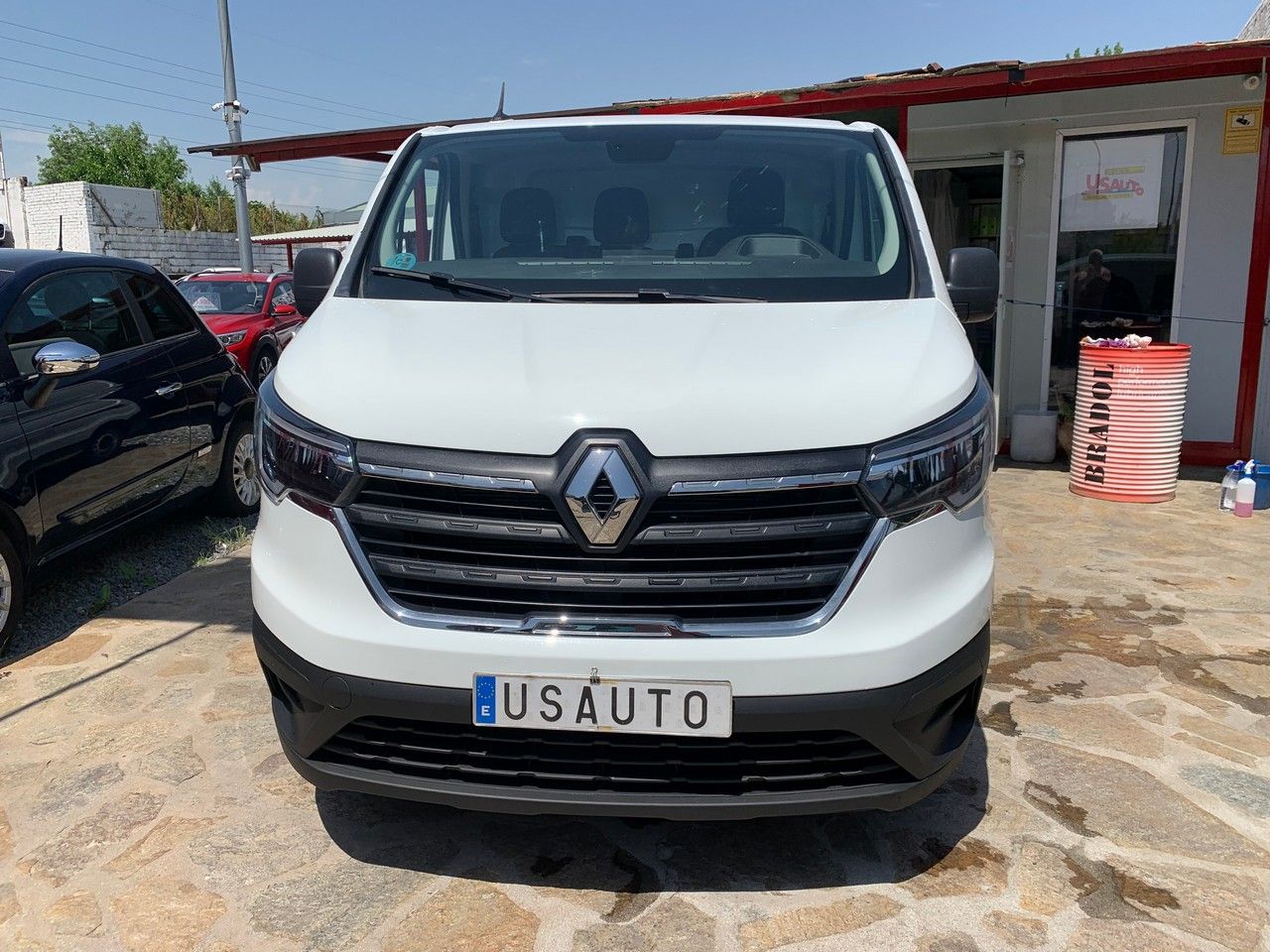 renault trafic 2023 / foto grande (3)