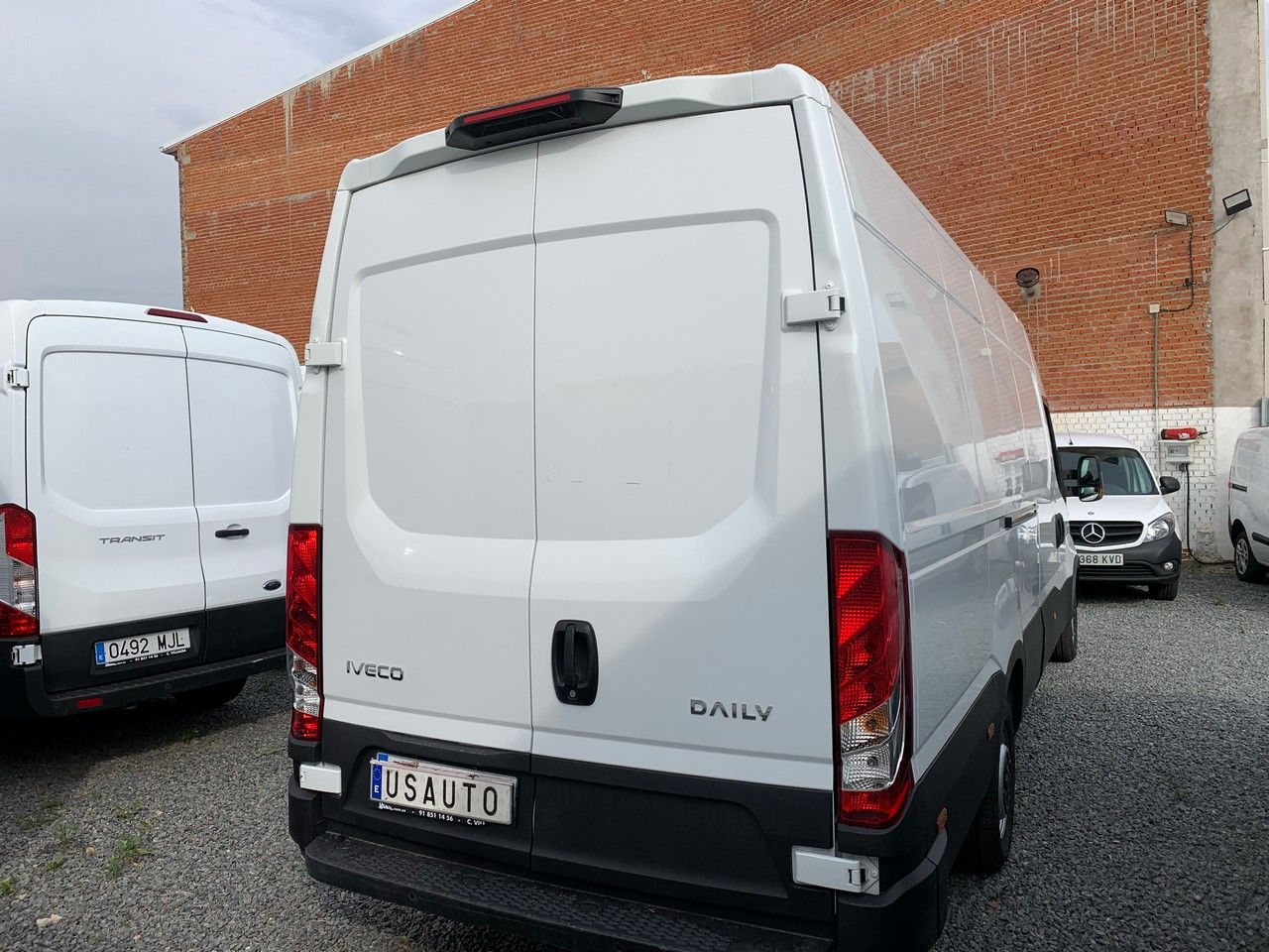iveco daily 2024 / foto grande (3)