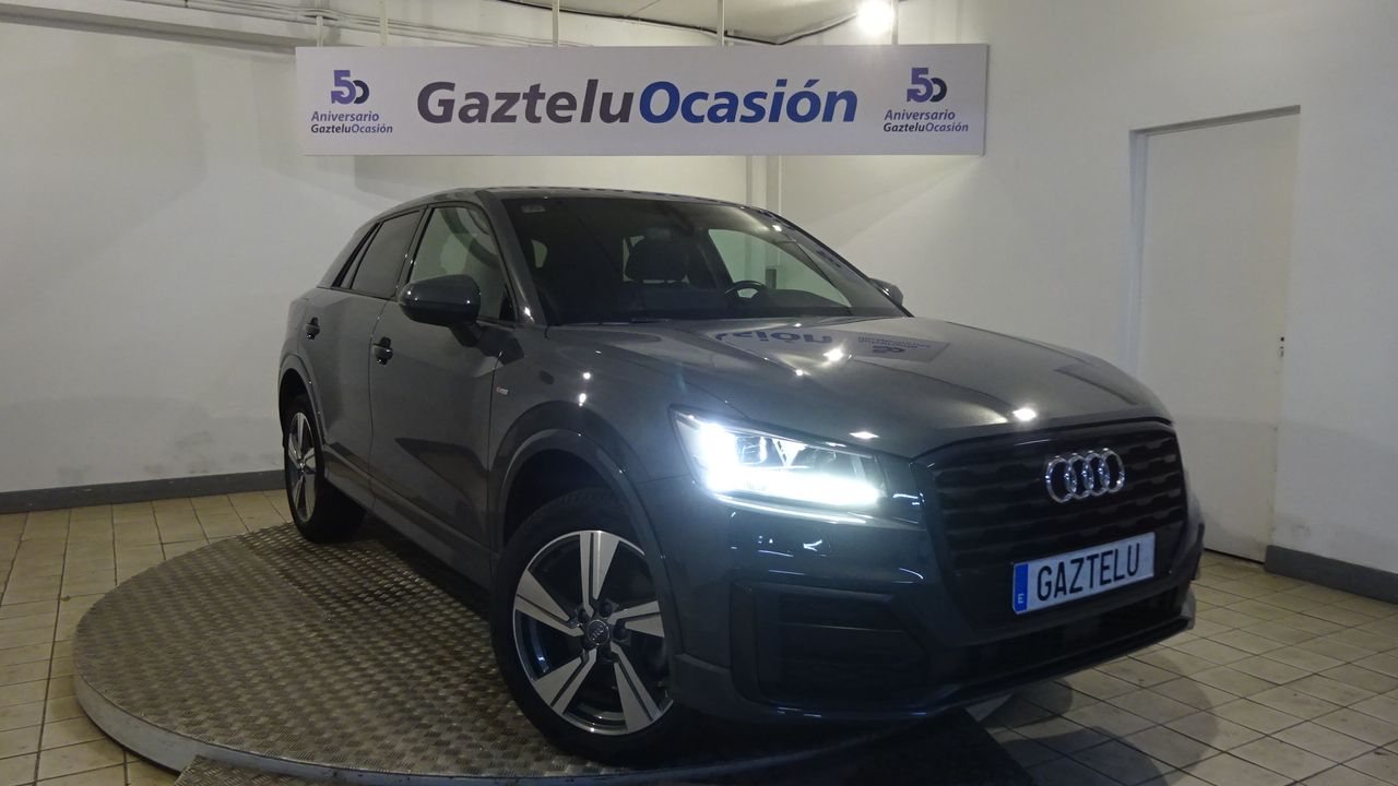 audi q2 2017 /