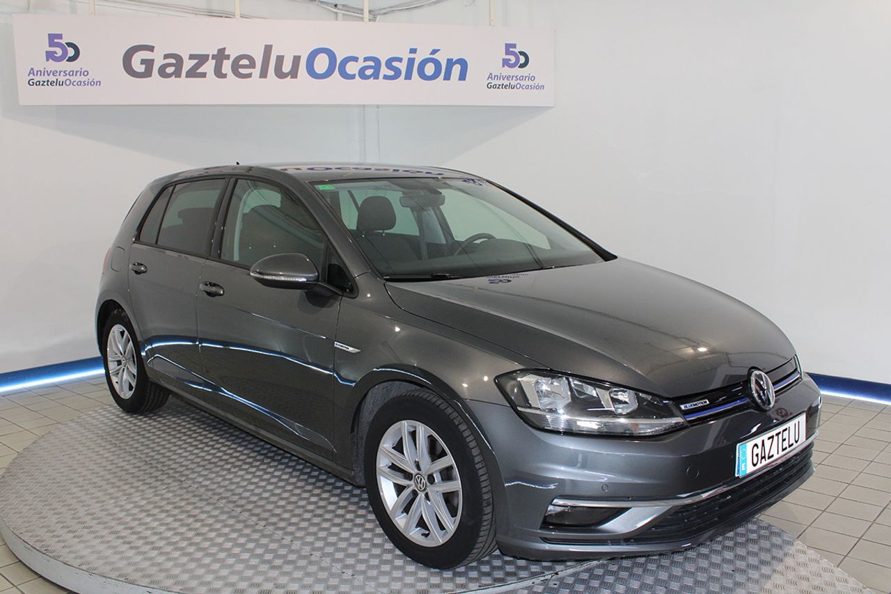 Golf 2015 con cambio manual  de segunda mano - volkswagen golf 2019 /
