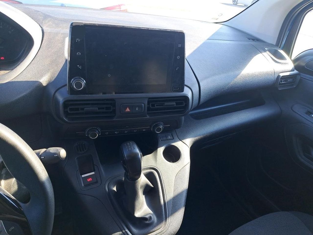 peugeot partner 2019 / foto grande (3)