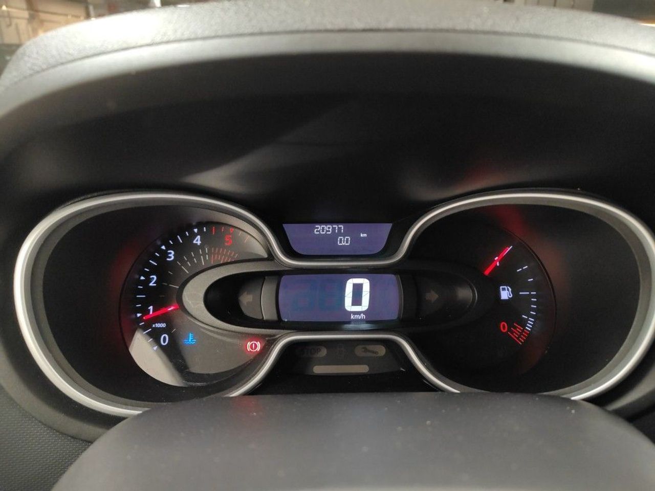 renault trafic 2021 / foto grande (3)
