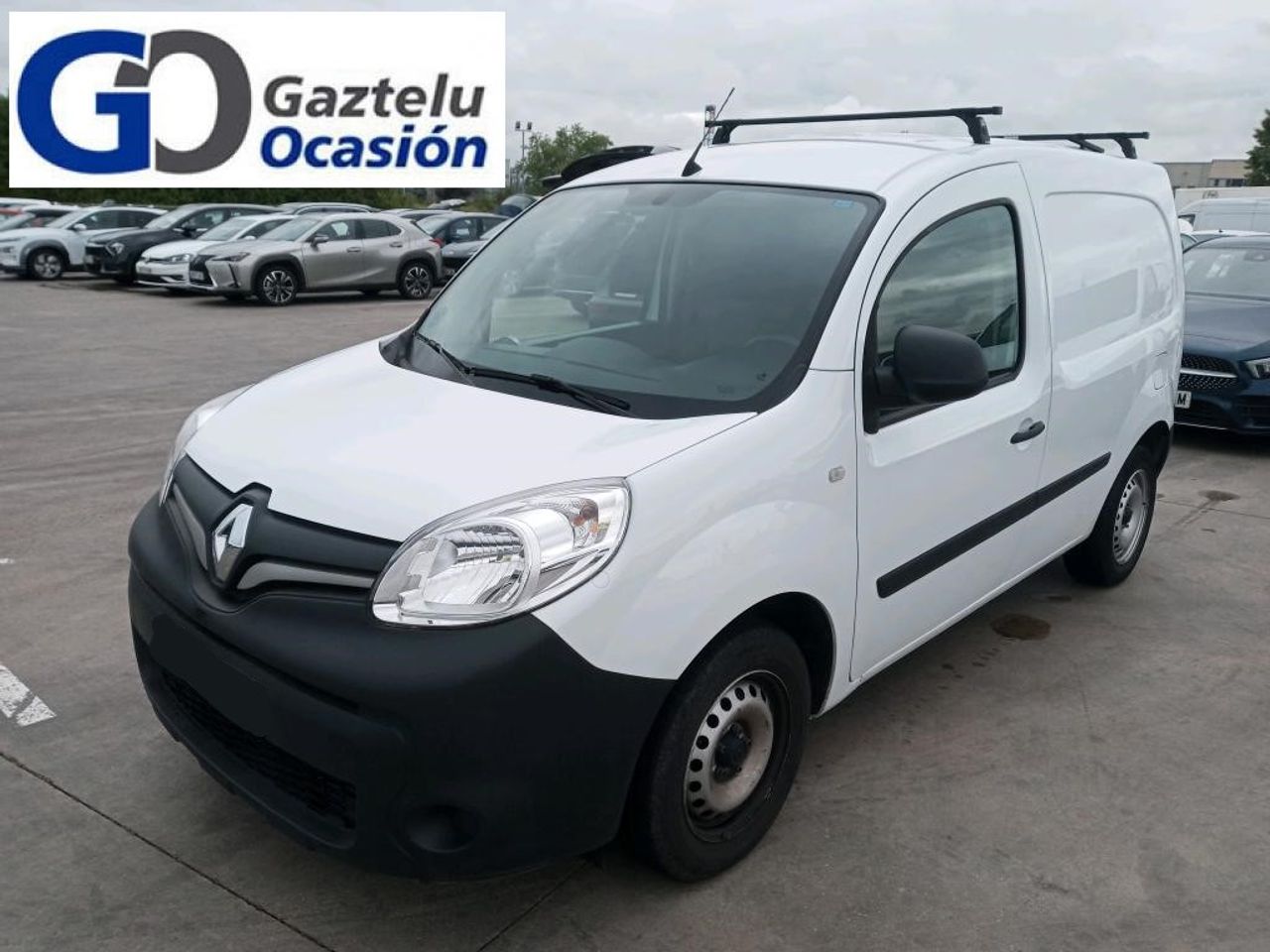 Transporte de mesas  de segunda mano - renault kangoo 2020 /