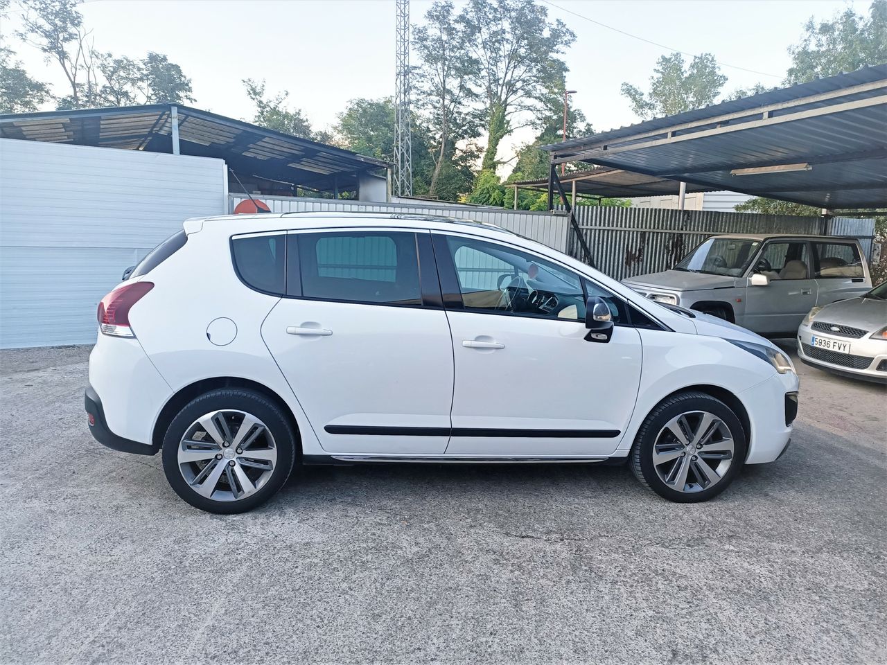 peugeot 3008 2015 / foto grande (2)