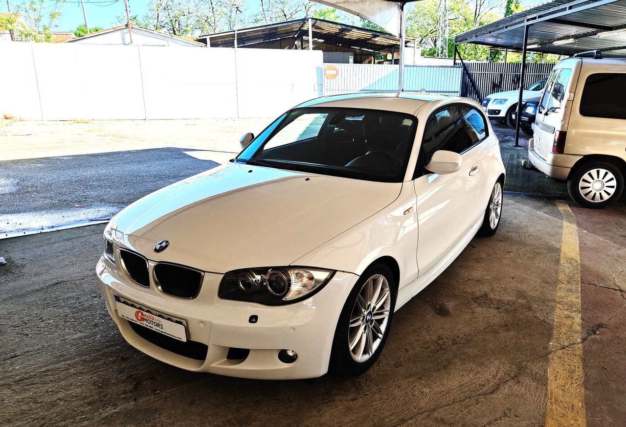 Foto bmw serie 1 2009 /