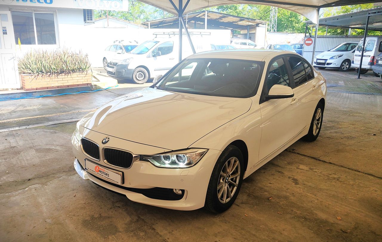 Sujetador con etiquetas teleno  de segunda mano - bmw serie 3 2012 /