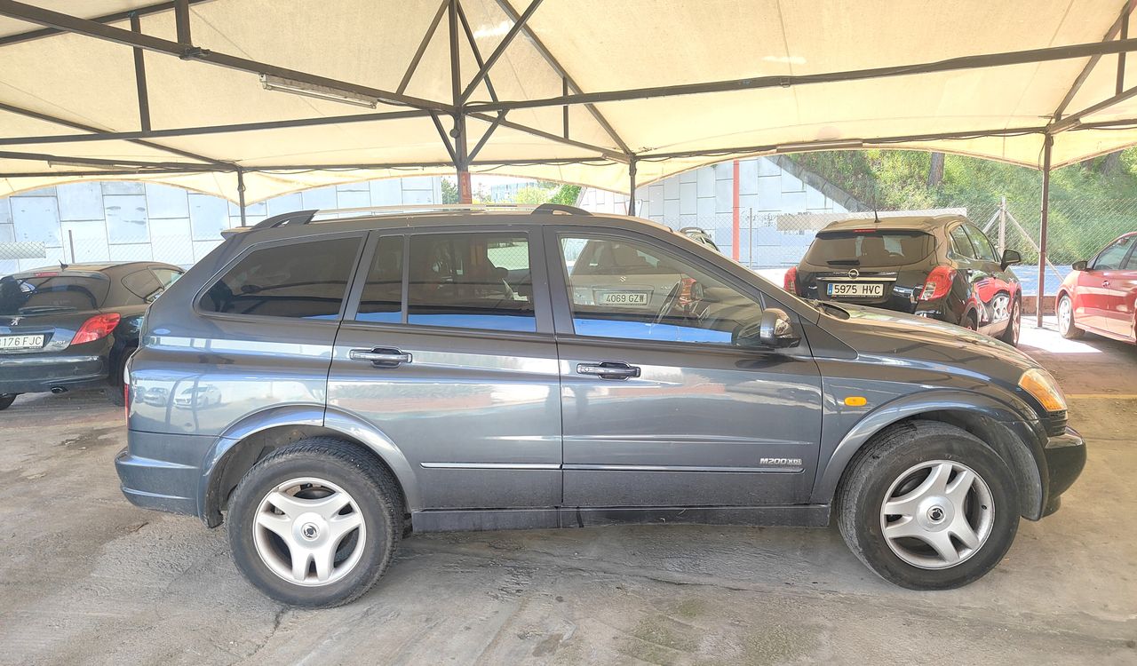 ssangyong kyron 2006 / foto grande (2)