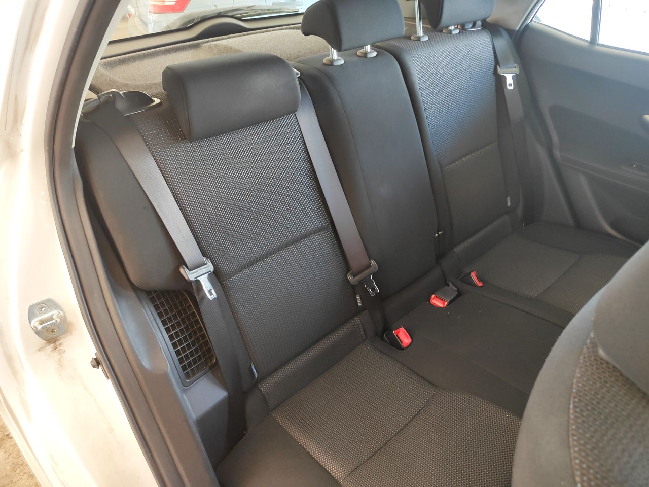 Toyota Auris 1.8 ACTIVE HSD  HIBRID  AUT. - foto 13