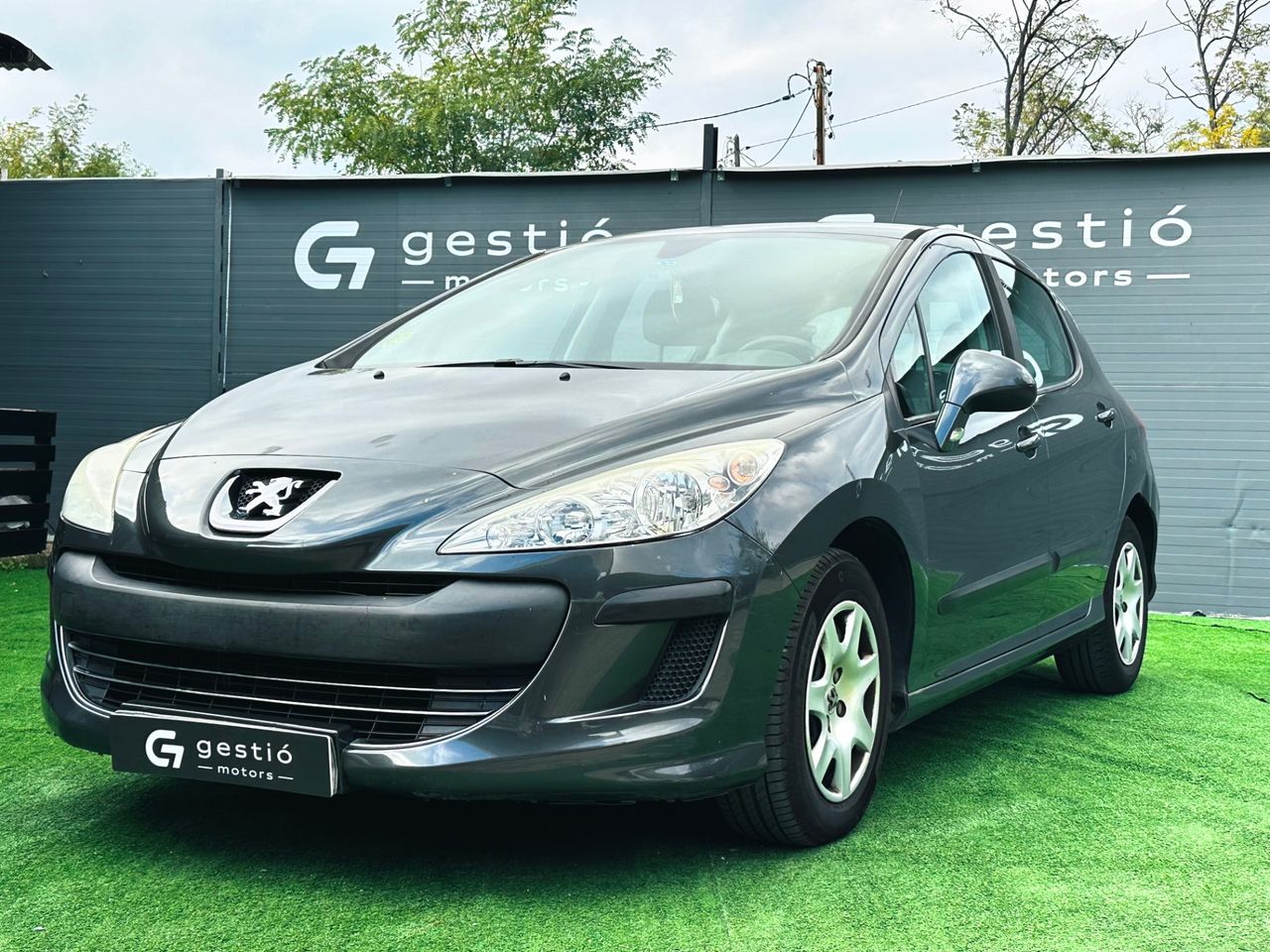 Peugeot 308 5p Confort 1.6 HDi 110 FAP