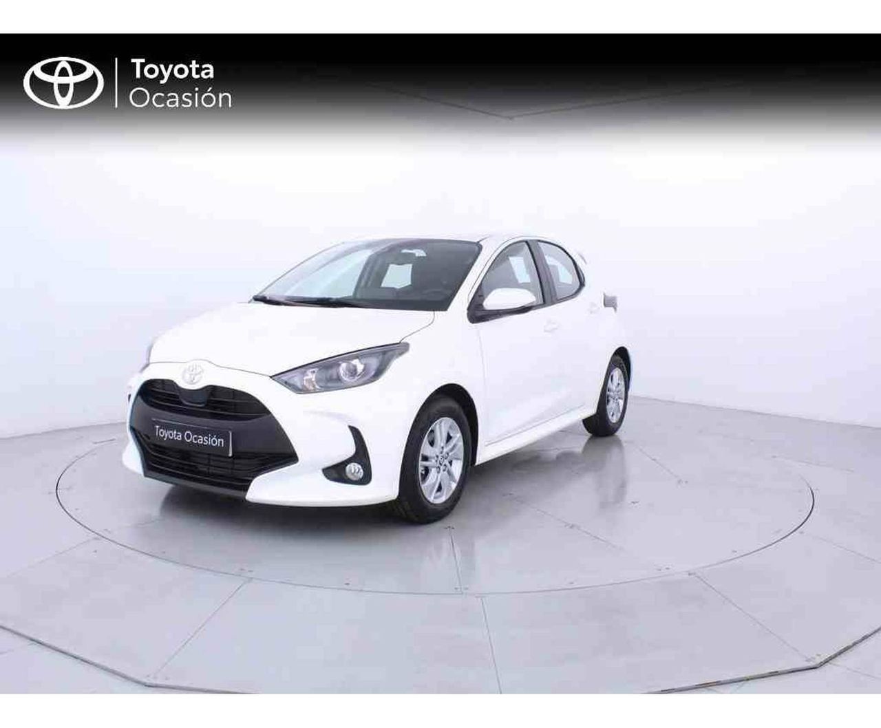 toyota yaris 2024 /