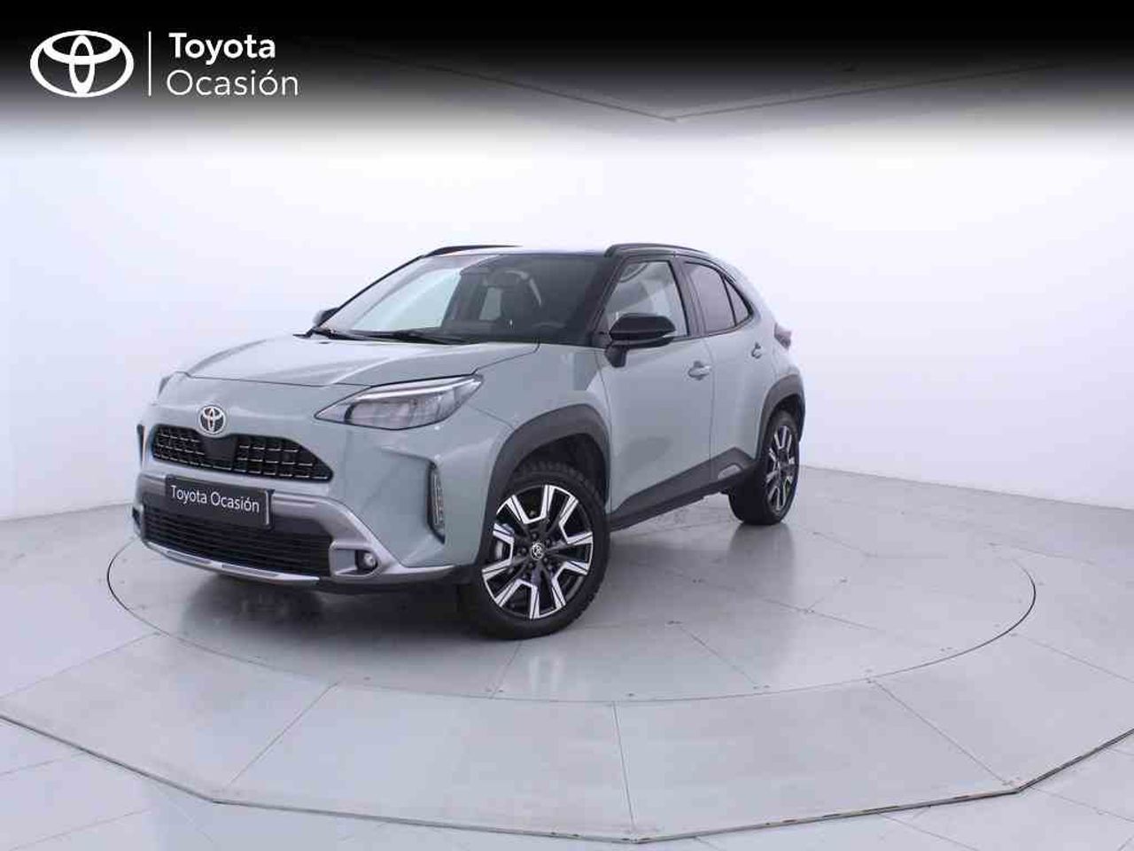 toyota yaris cross 2025 /