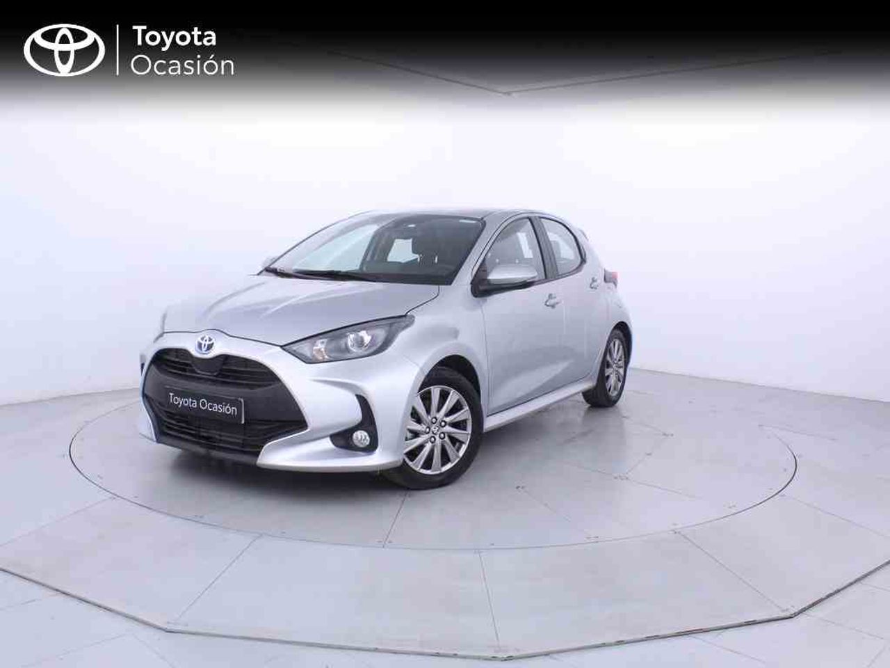 toyota yaris 2024 /