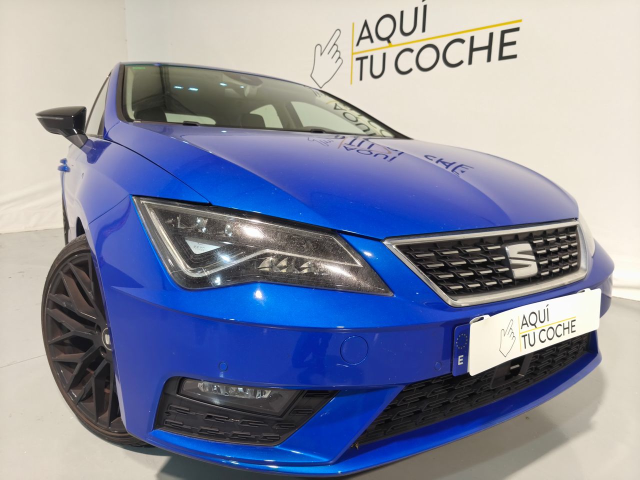 Parking coche  de segunda mano - seat leon 2019 /
