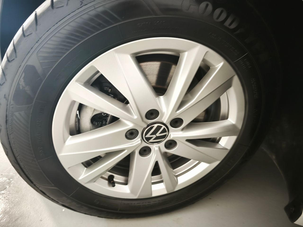 volkswagen touran 2021 / foto grande (3)