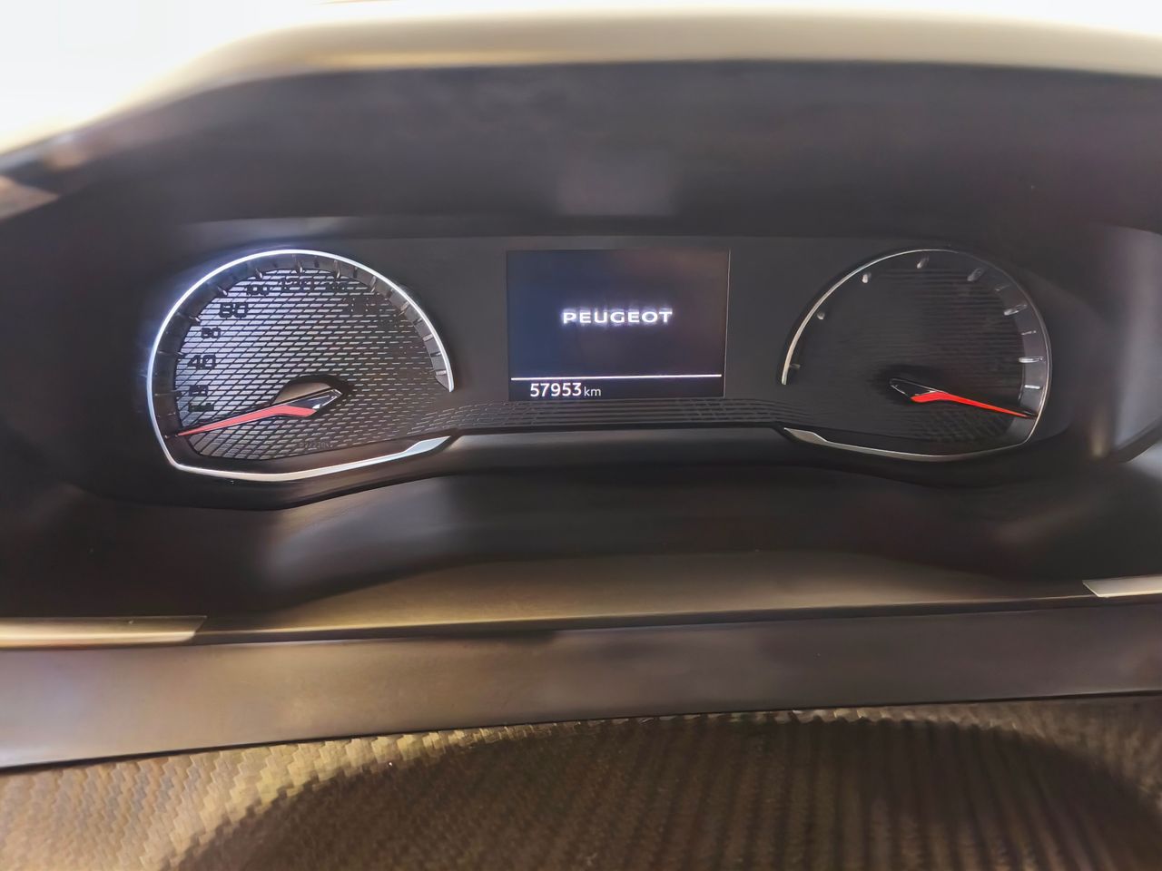 peugeot 208 2022 / foto grande (3)
