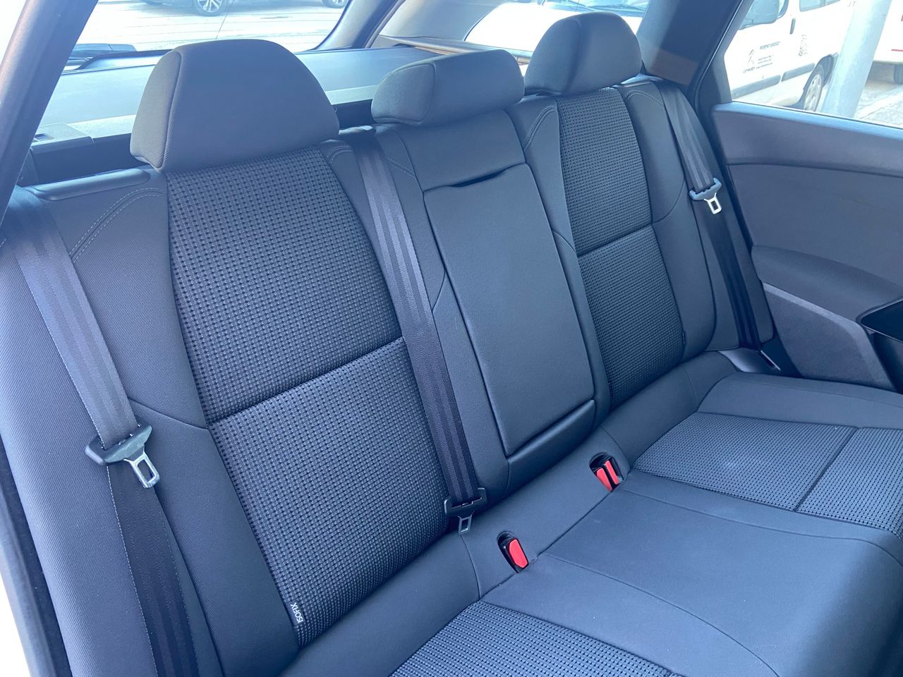 Peugeot 508 SW Active 1.6 BlueHDi 120 EAT6 - Foto 2