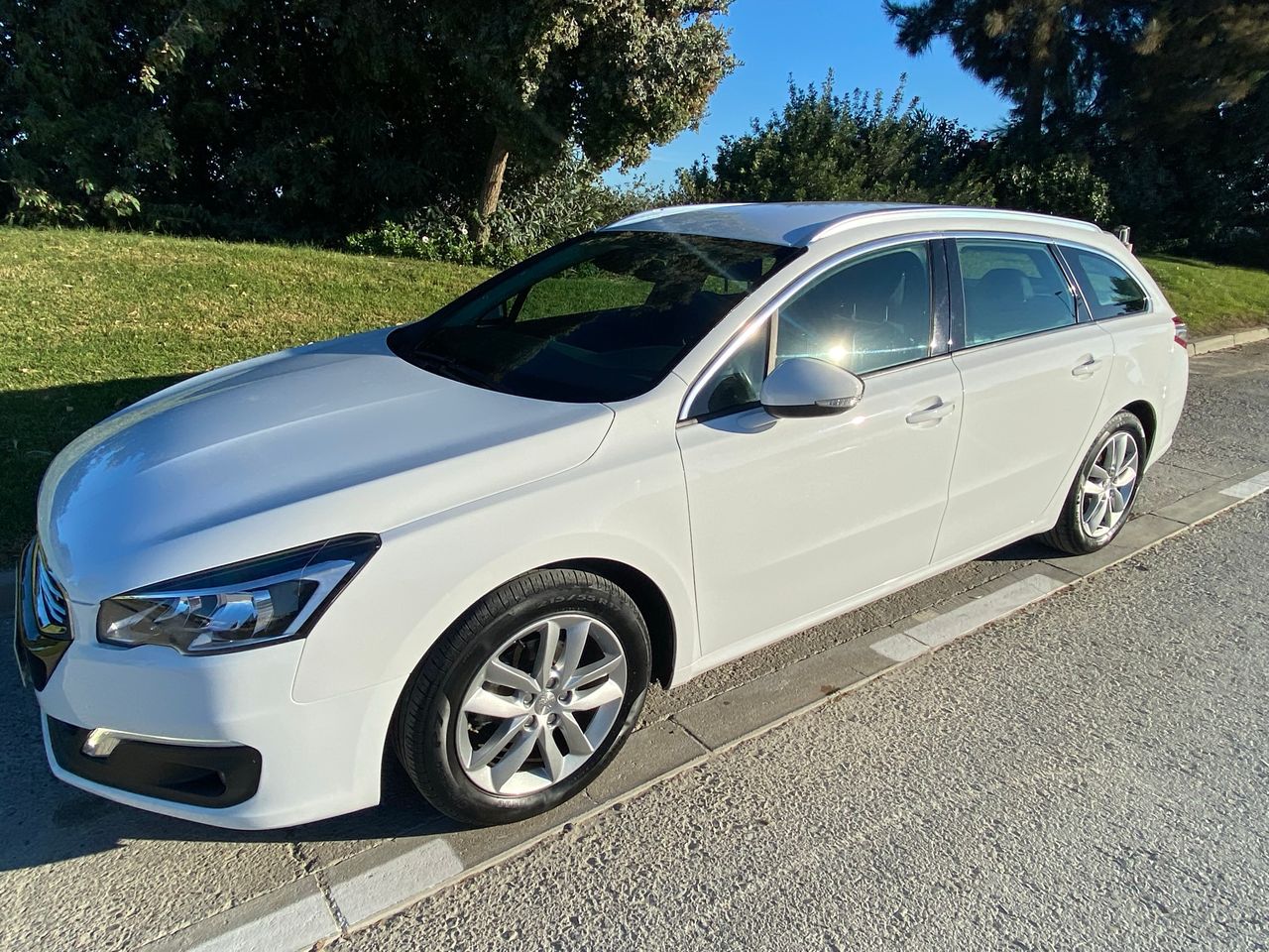 Peugeot 508 SW Active 1.6 BlueHDi 120 EAT6 - Foto 2