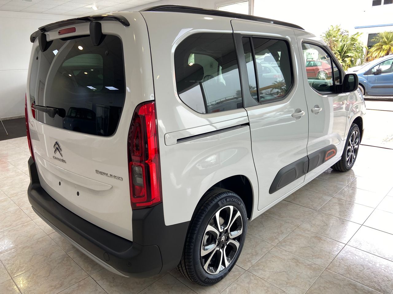 Citroën Berlingo Talla M BlueHDi 130 S&S EAT8 Shine - Foto 2