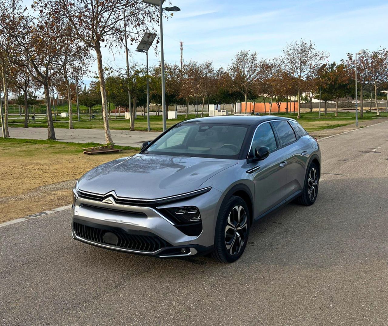 Foto citroën c5 x hybrid 225 e-eat8 shine pack