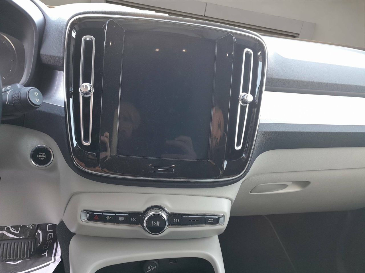 Volvo XC40  2.0 D4 AWD  Auto Momentum - Foto 12