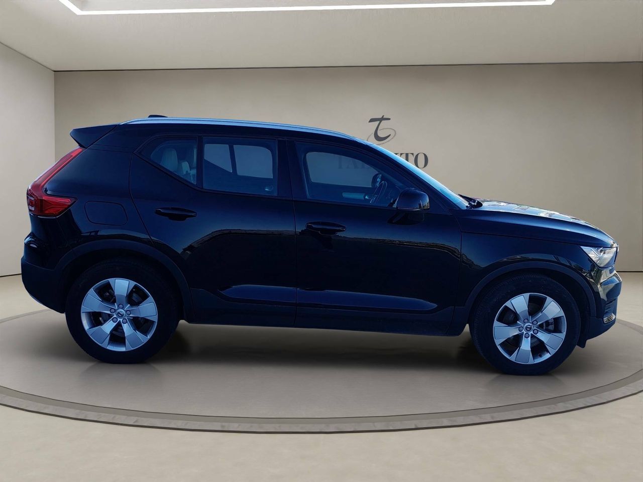 Volvo XC40  2.0 D4 AWD  Auto Momentum - Foto 5