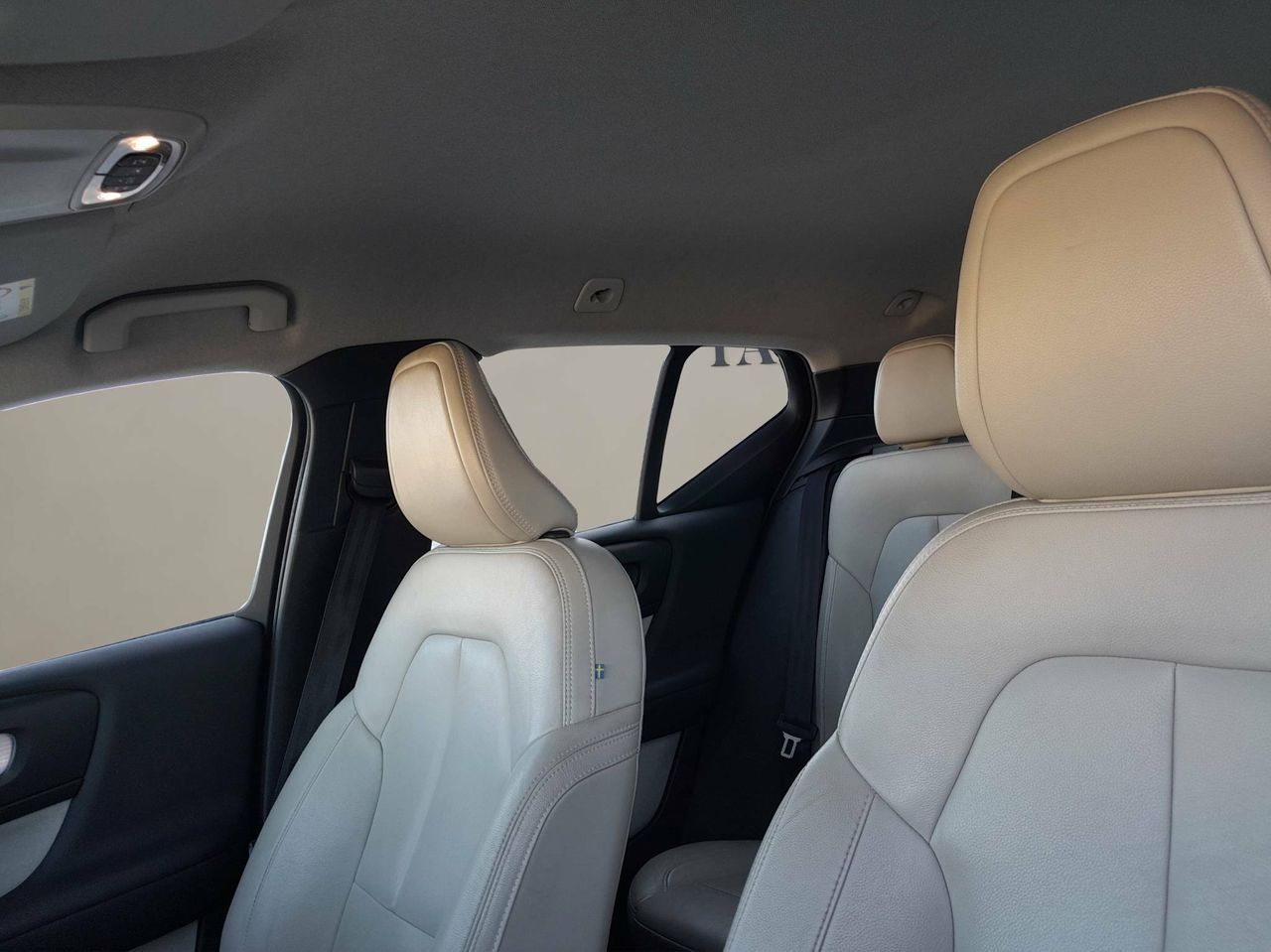 Volvo XC40  2.0 D4 AWD  Auto Momentum - Foto 19