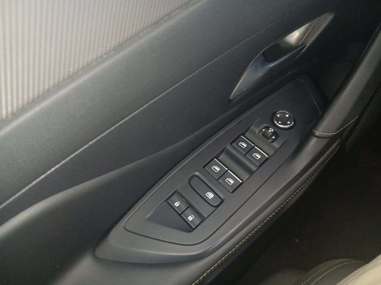 Peugeot 308  5P  BlueHDi 130 S&S EAT8 GT - Foto 16